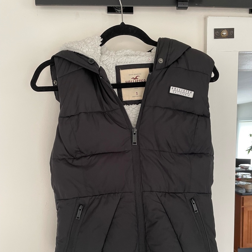 Abercrombie & Fitch Puffer Vest women’s Xs